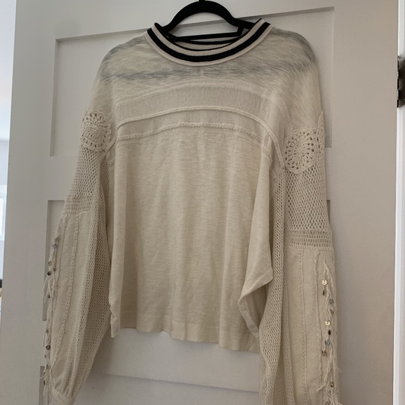 Free People Sweater with bell sleeves, embroidery - Picture 1 of 4